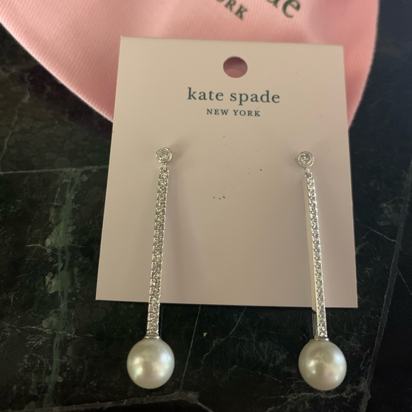 kate spade Jewelry - Adorable KATE Spade Pearl Drop earrings